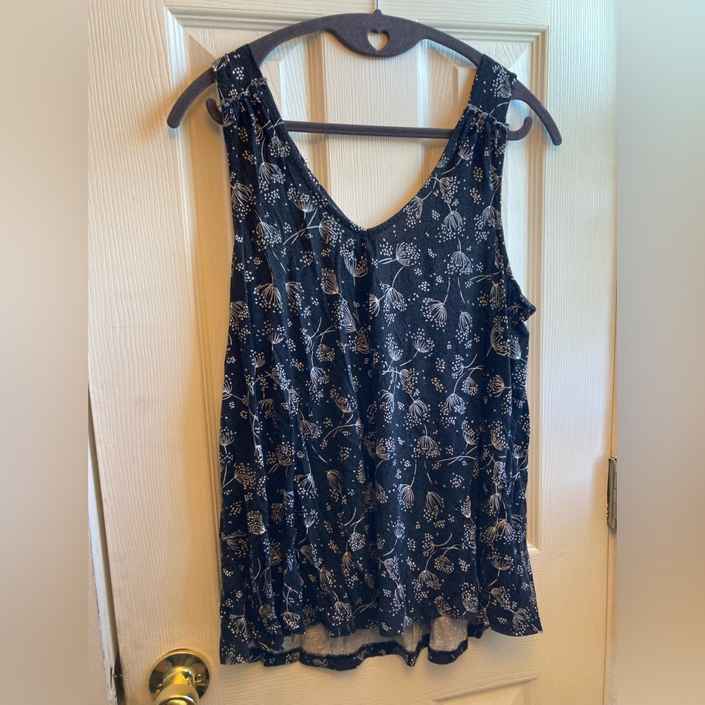 Old Navy Floral Tank top Blouse